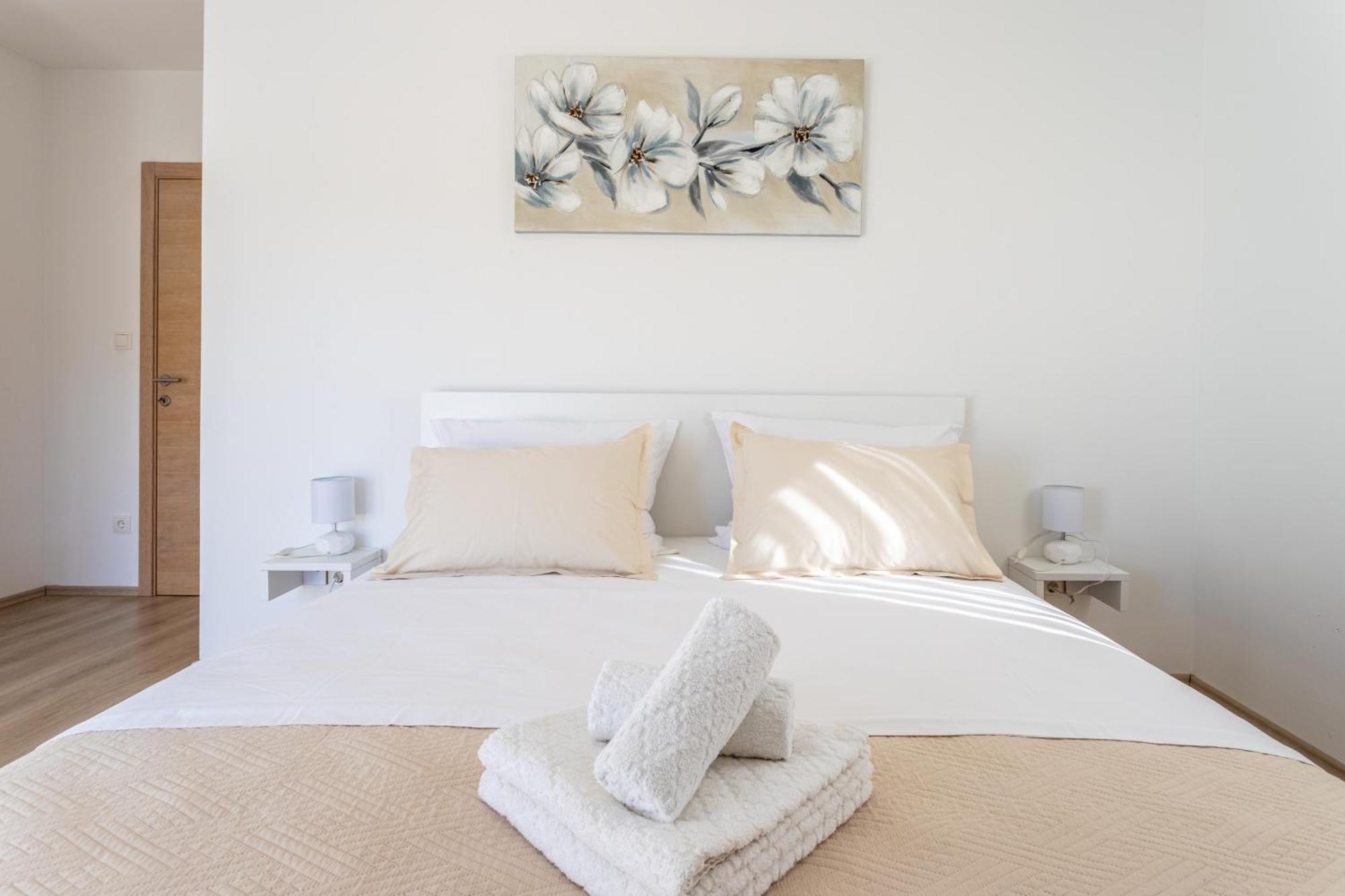 Villa Ana Perfect For Families With Kids And Groups,House With Heated Pool Podstrana Dış mekan fotoğraf