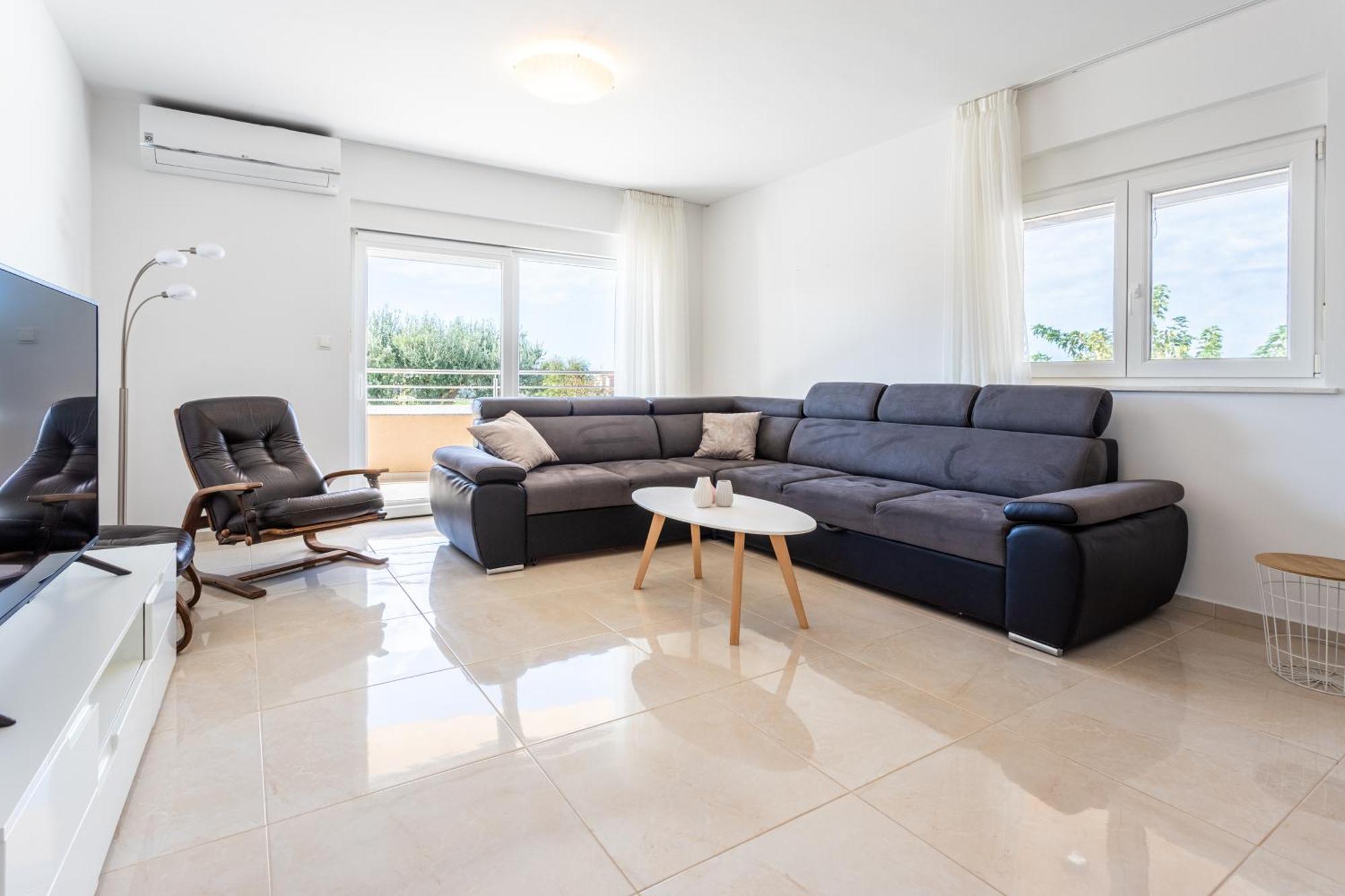 Villa Ana Perfect For Families With Kids And Groups,House With Heated Pool Podstrana Dış mekan fotoğraf