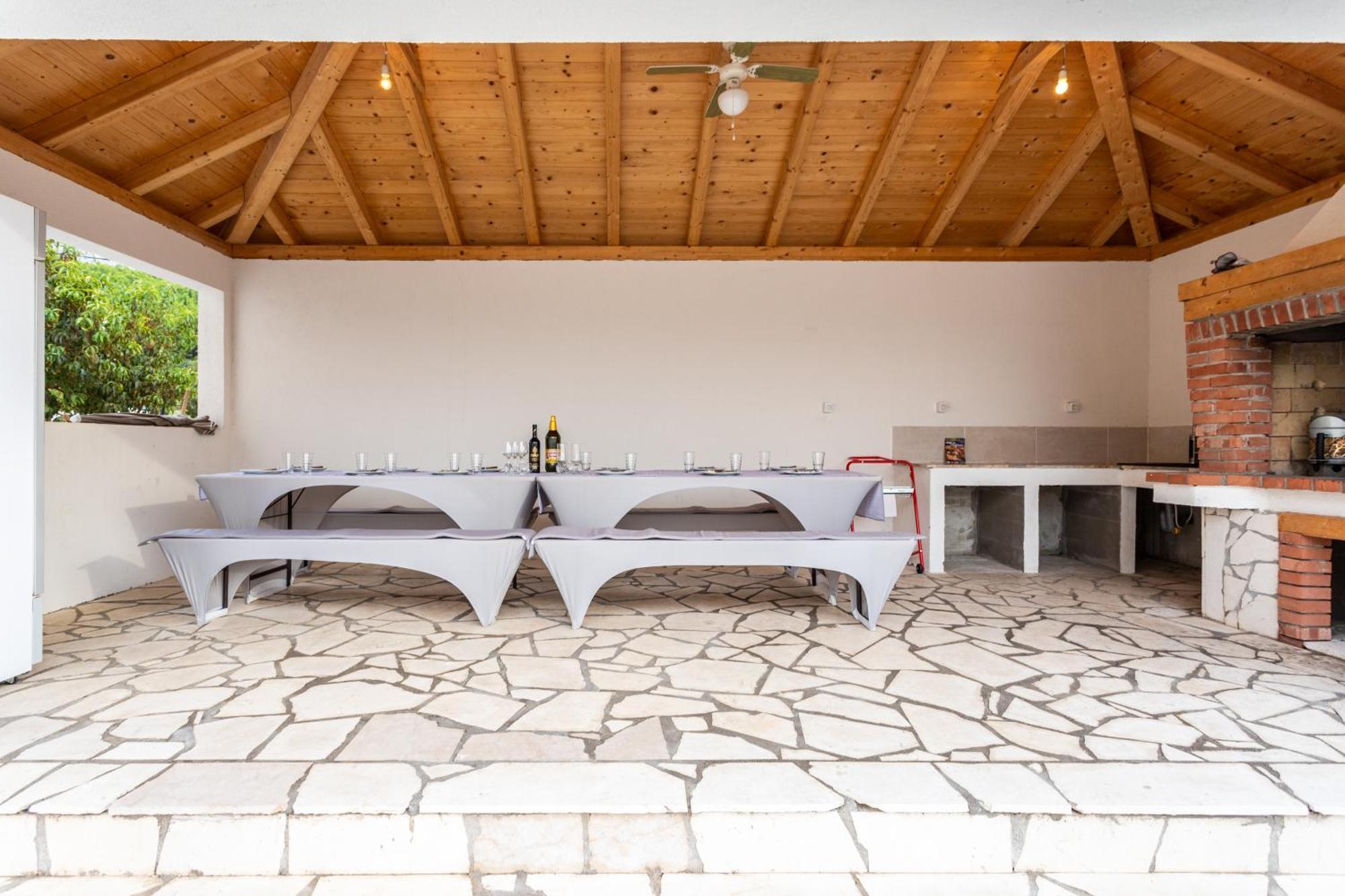 Villa Ana Perfect For Families With Kids And Groups,House With Heated Pool Podstrana Dış mekan fotoğraf
